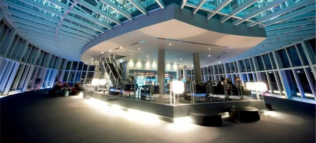 <h1>Boutique - Hotel Chic</h1>

Whether you want to be right in the centre of the action � to see and be seen in some of Austraia�s hottest, clubs and bars � or to take yourself away from it all and decompress at a luxurious, secluded retreat or hotel, no one does boutique chic quite like Sydney and Queensland. <strong>Click here to Learn more...</strong>